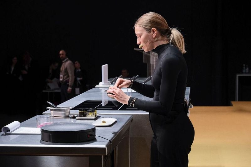 Isabella Poti Identita Golsoe 25