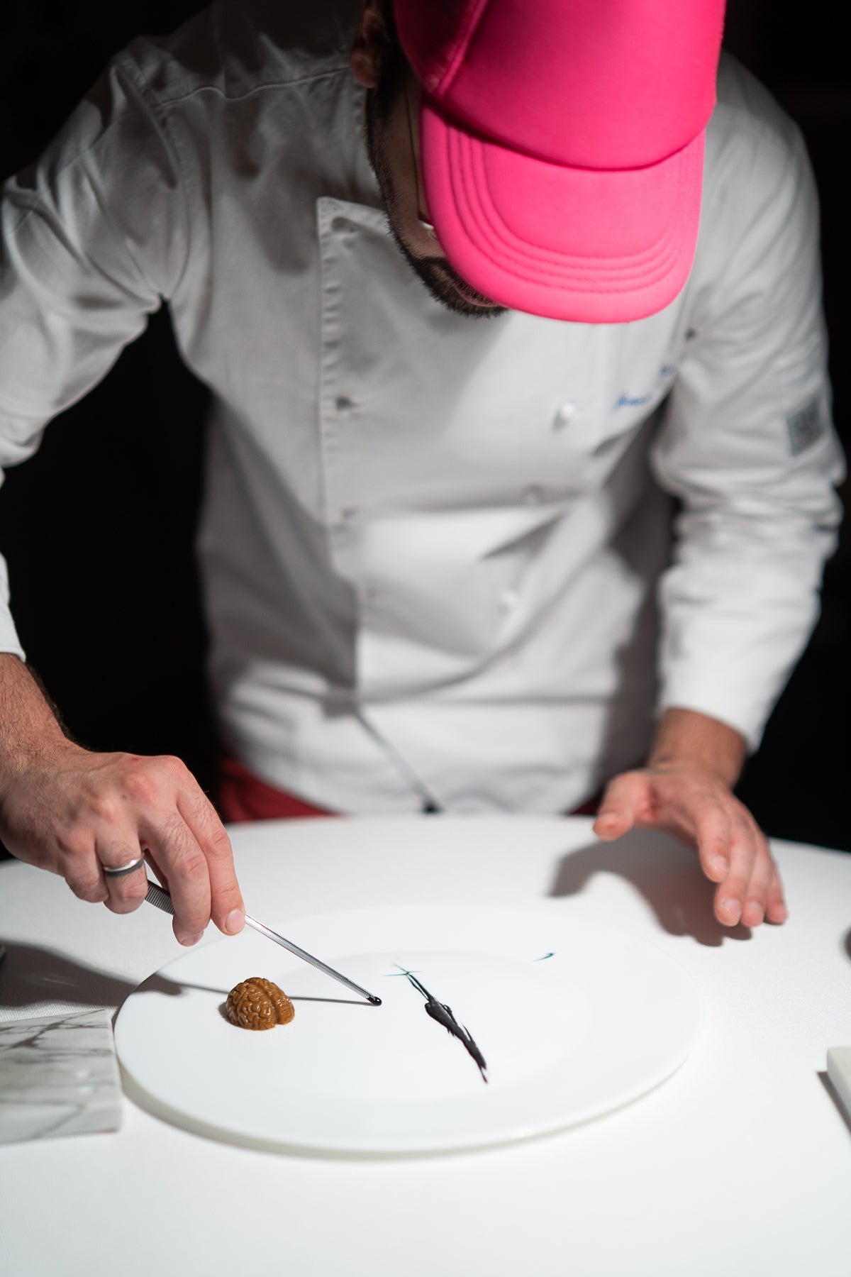 Contradiction: la preparazione dei piatti