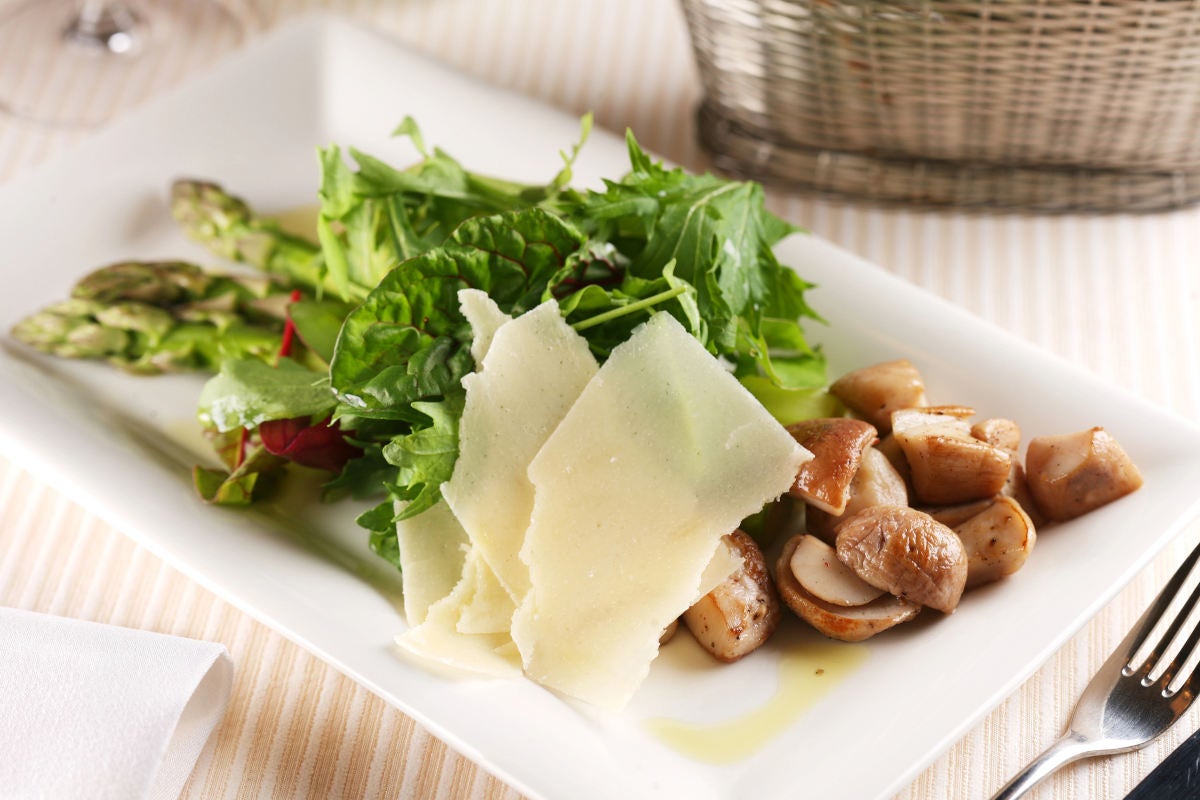 Funghi porcini crudi in insalata - Fine Dining Lovers