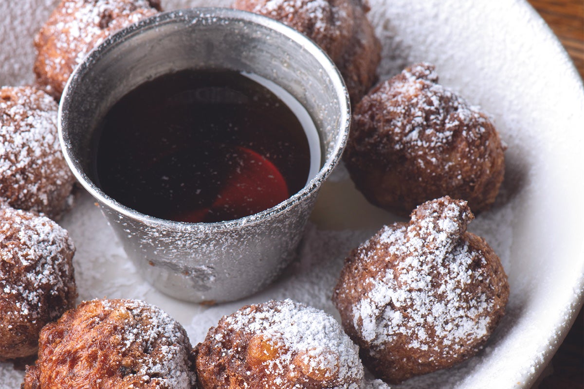 frittelle di castagne con uvetta e pinoli