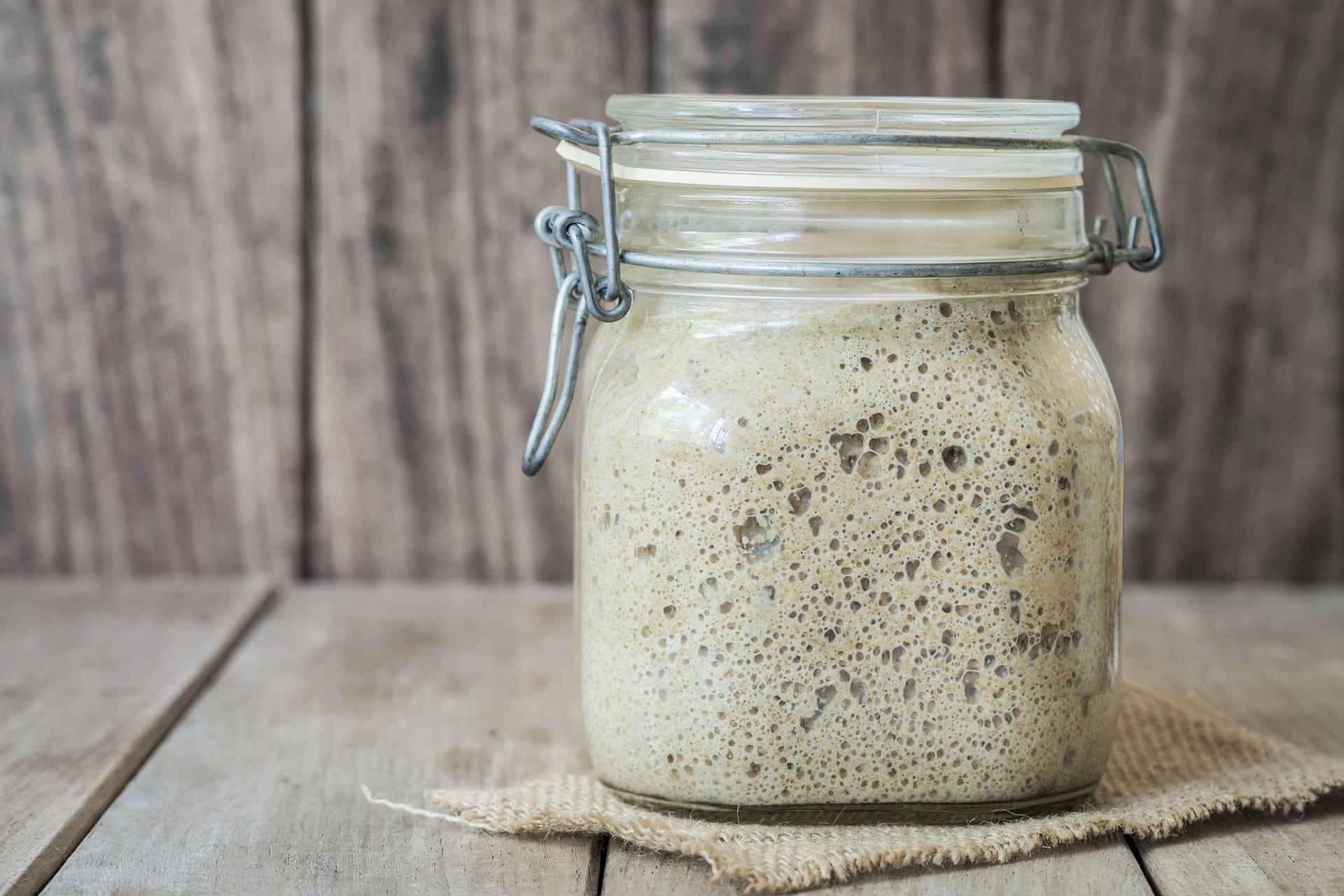 lievoto madre in barattolo