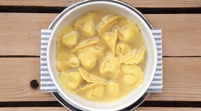 Menu di Natale vegano: cappelletti vegani con la ricetta di Uno Coockbook