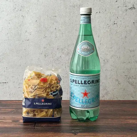 Pacco di Pasta S.Pellegrino e acqua S.Pellegrino