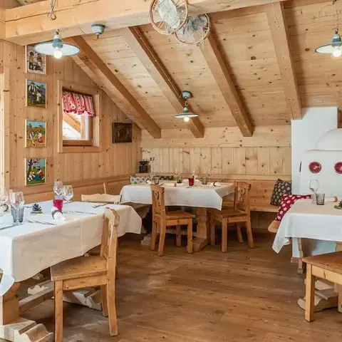 Agritur Ciasa dò Parè • Osteria Slow Food, azienda agricola bio e appartamenti in Val di Fassa