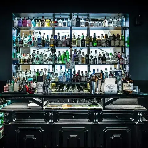 Cloakroom Cocktail Lab