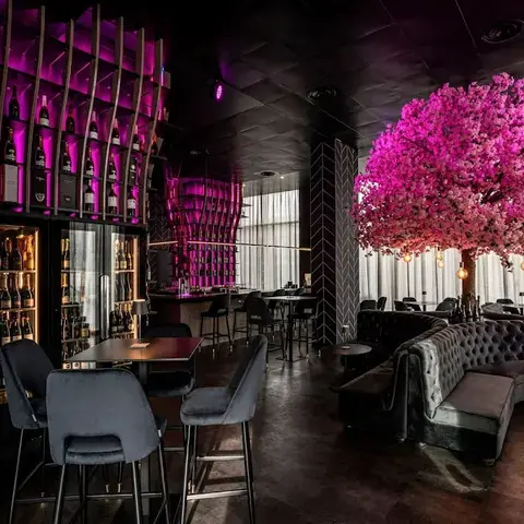 Dialogue Wine &amp; Cocktail Lounge