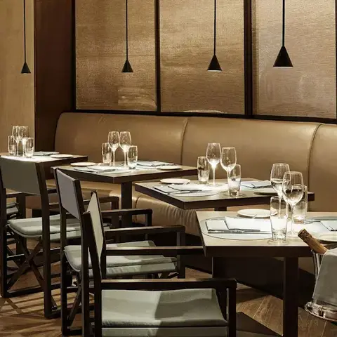 Emporio Armani Caffè &amp; Ristorante