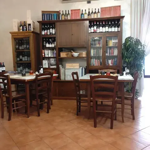 Enoteca Velia di Francesco Bonucelli