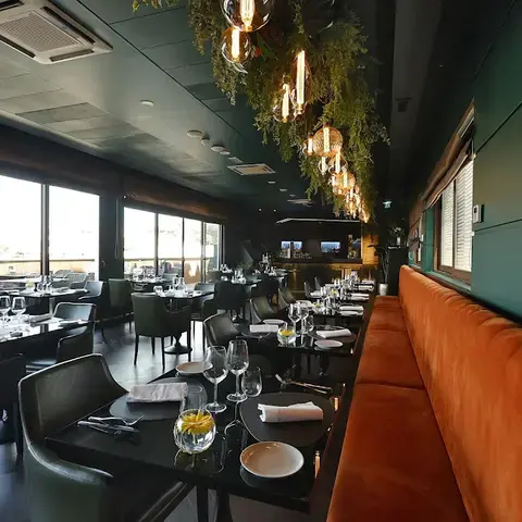 Le Roof Restaurant