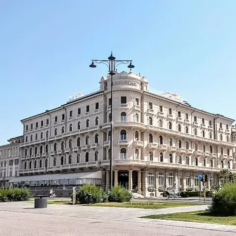 Piazza Giacomo Puccini