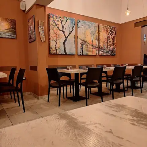 Spicchi d'Arte Specchia