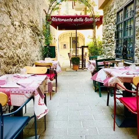 Trattoria di Montagna | Le Bar à Vin