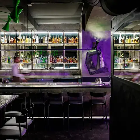 Veleno Cocktail Bar &amp; Pasta