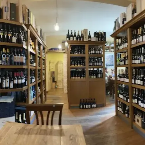 Vino e Convivio Constable Bob