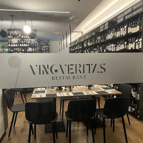 Vinoveritas, Ristorante, Enoteca