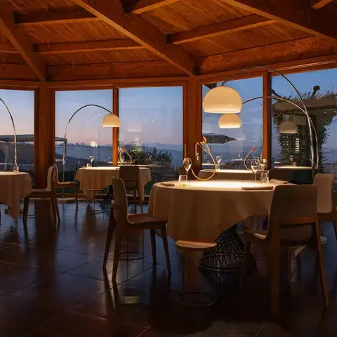 Visione Restaurant and Living