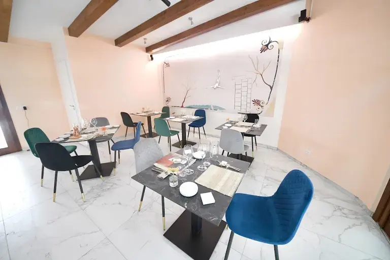Io Restaurant