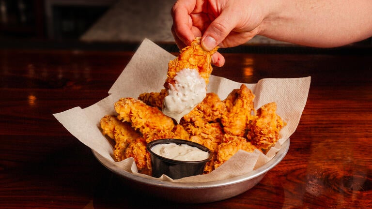 Alette di pollo fritte