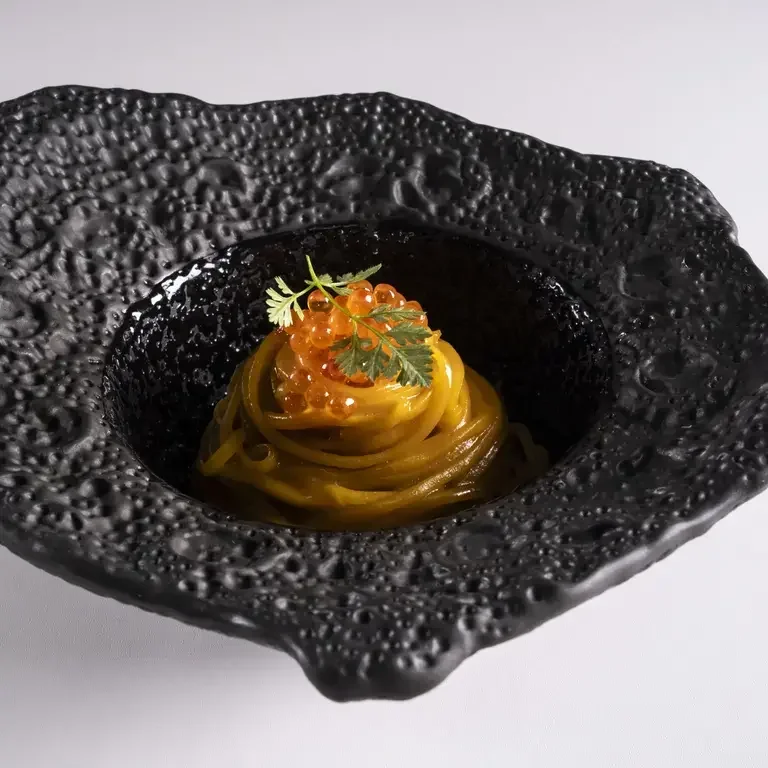 Borgia_Tagliolini cotti in brodo di trota affumicata, cipolla, uova di trota e cerfoglio (6)