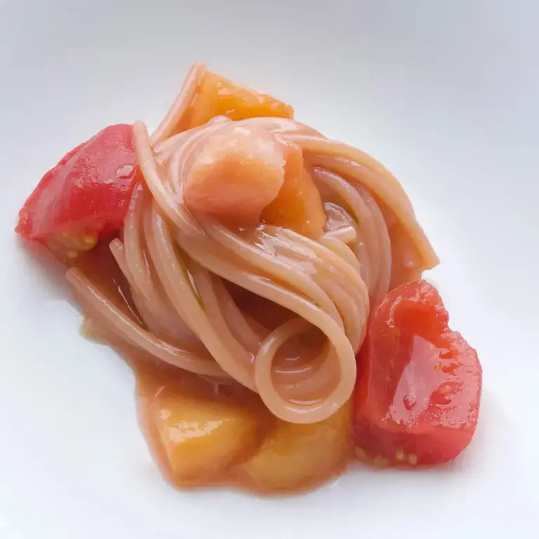 Spaghetti pesca e pomodoro