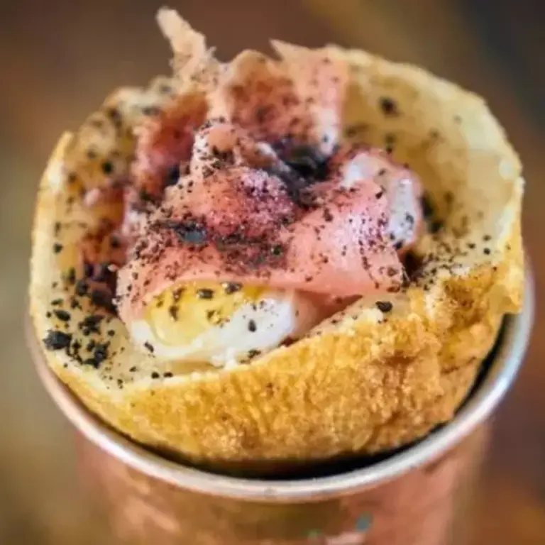 La pizza con ananas di Pepe in grani