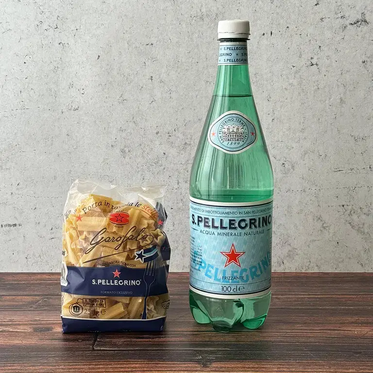 Pacco di Pasta S.Pellegrino e acqua S.Pellegrino
