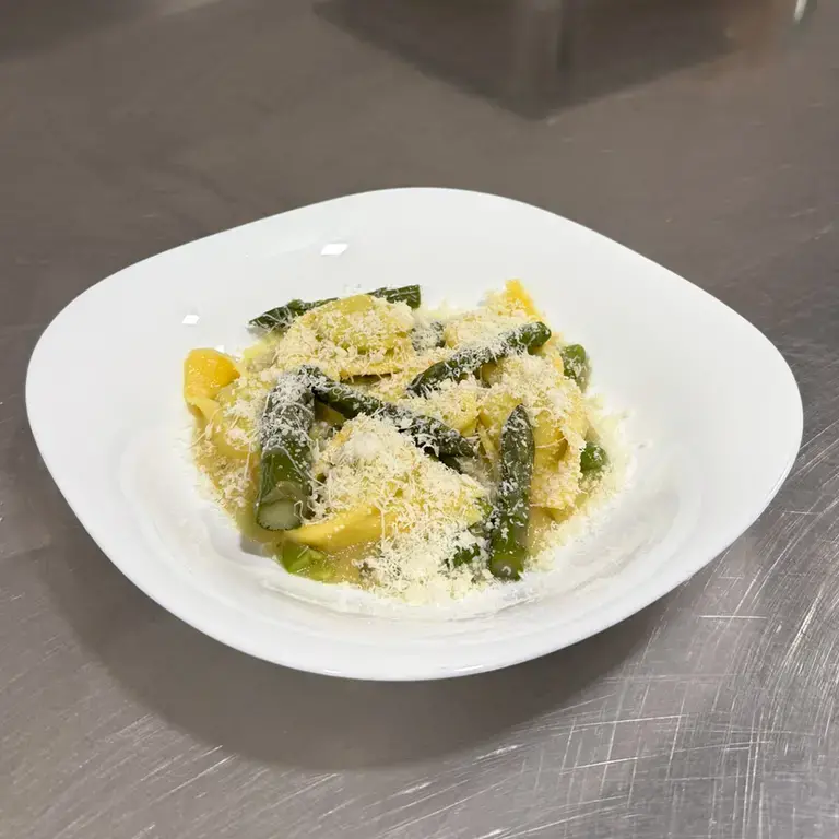 Tortelloni agli asparagi