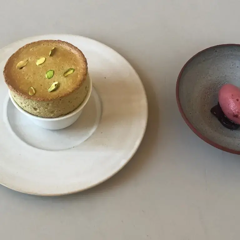 Soufflè al pistacchio e ciliegie - Abba