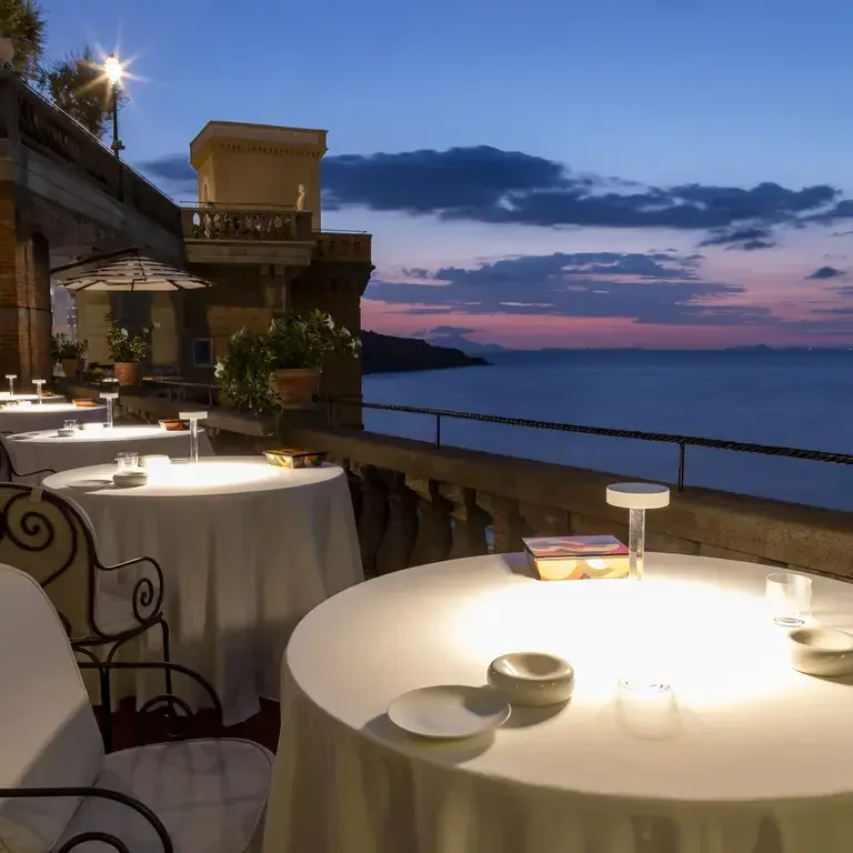 Terrazza Bosquet by night