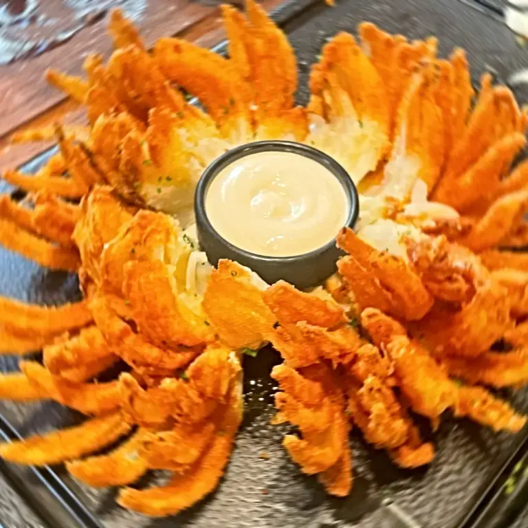 Cipolla di Giarratana fritta - Salt Bae