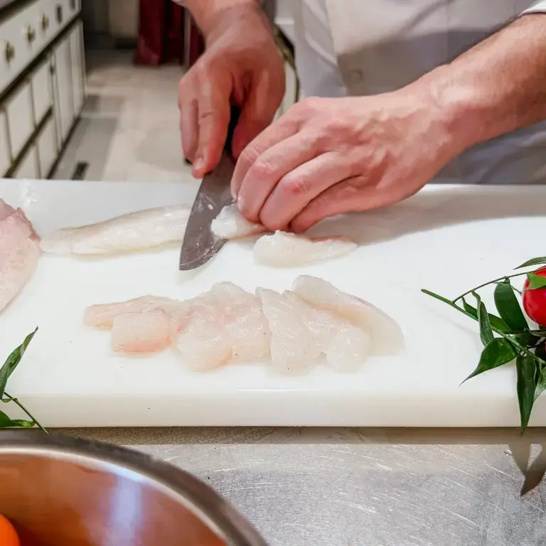 Sfilettatura del branzino - paccheri Langosteria