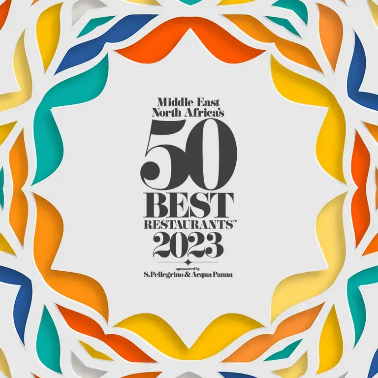 Il logo dei MENA's 50 Best Restaurants 2023