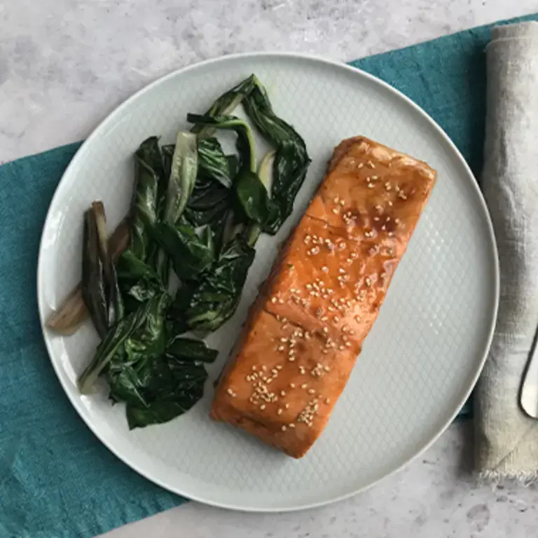 Salmone glassato al miso