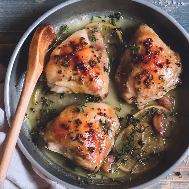 Pollo in umido in padella