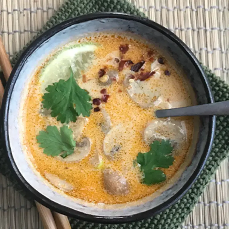 Tom Kha Gai zuppa