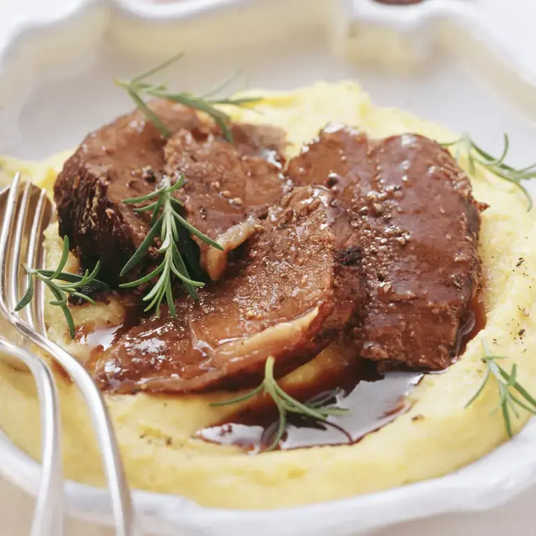 brasato al Barolo con polenta