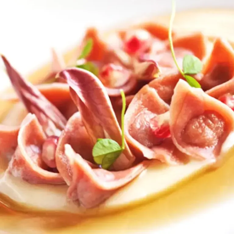 tortellini-radicchio-tardivo-cappone