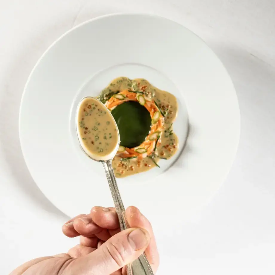 Un piatto de L'Aurum, il ristorante fine dining dell'Albereta