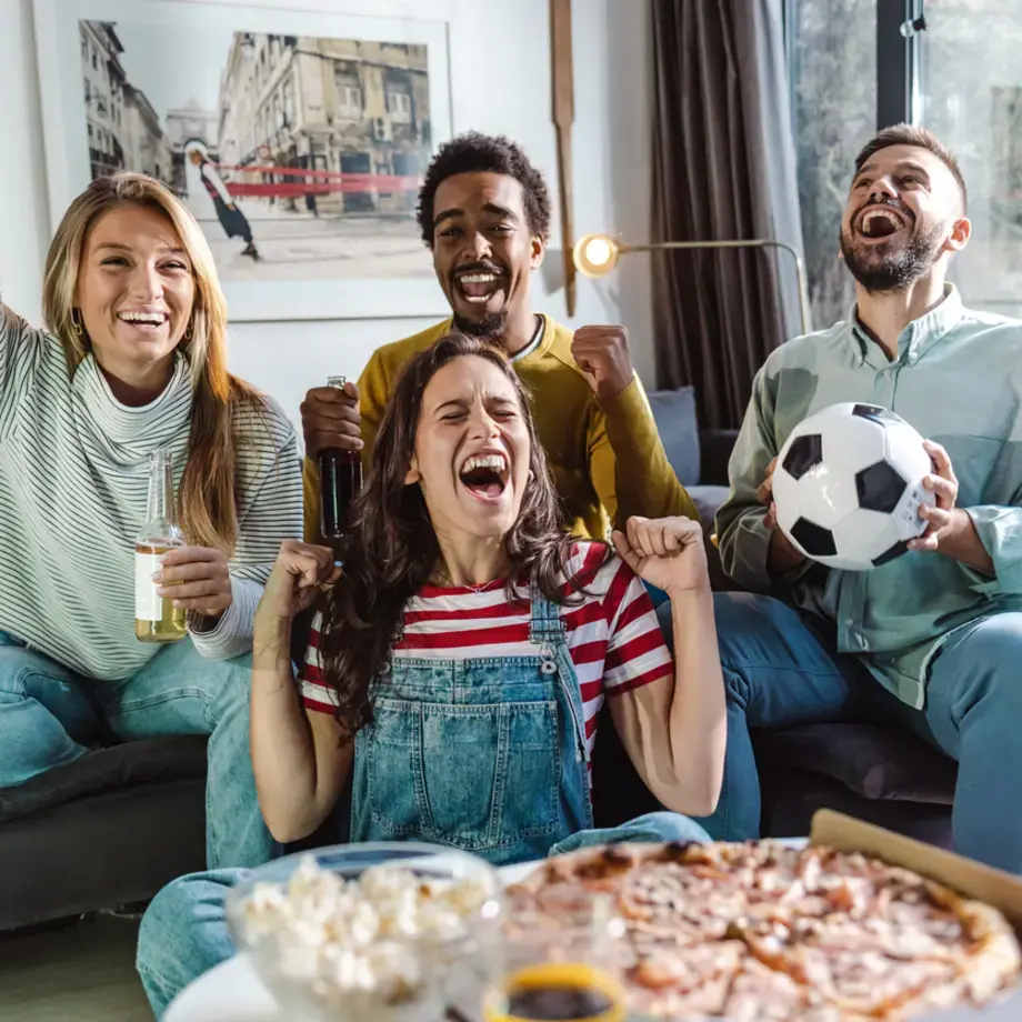 Ricetta pizza casalinga da mangiare alla tv