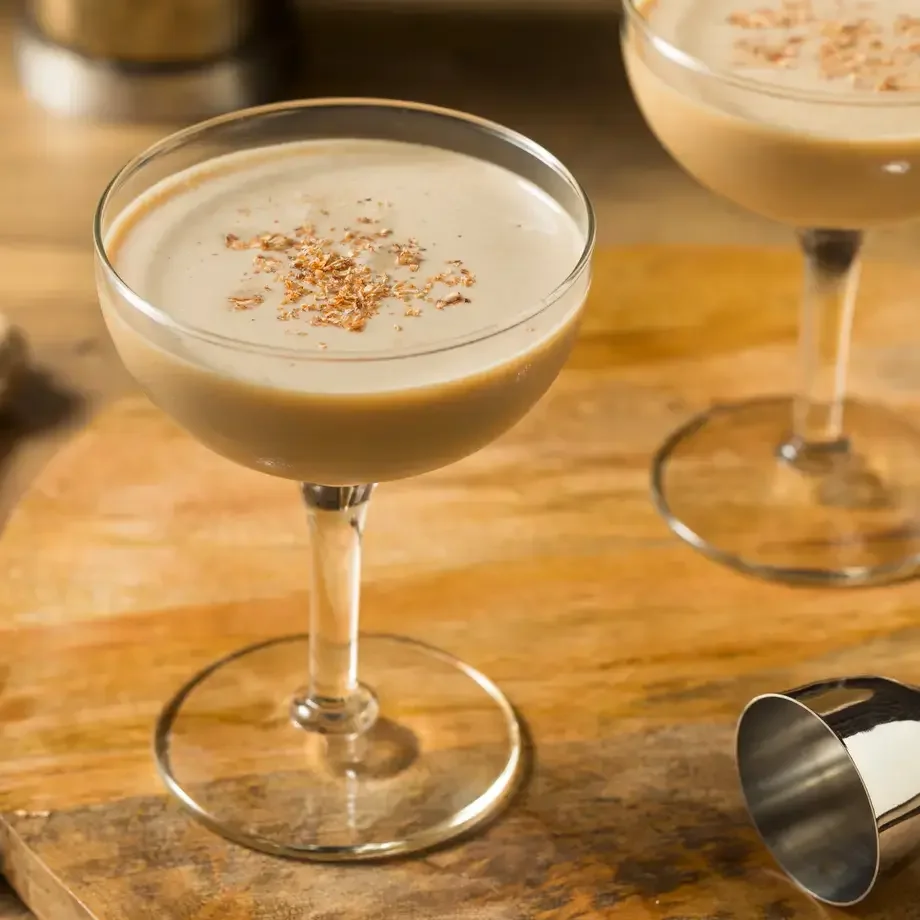 alexander cocktail - Fine Dining Lovers