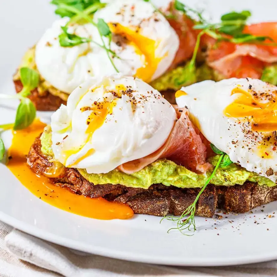 avocado toast - Fine Dining Lovers