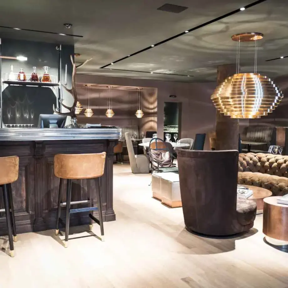 Bathazar a St. Moritz: da salotto di montagna a ristorante fine dining