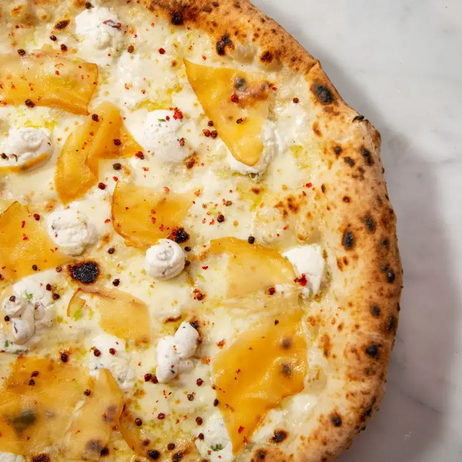 Le ricette iconiche dei fratelli Salvo: la pizza Oceano