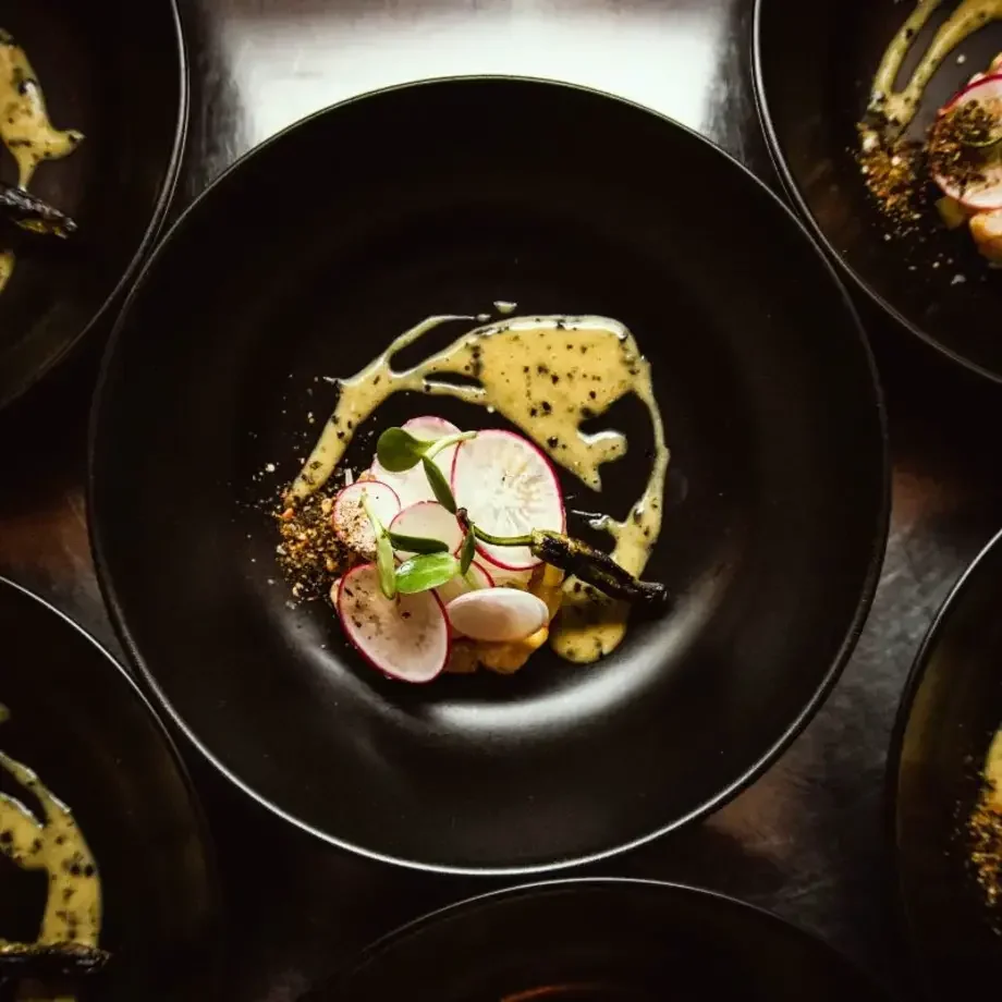 Reverie Social Table