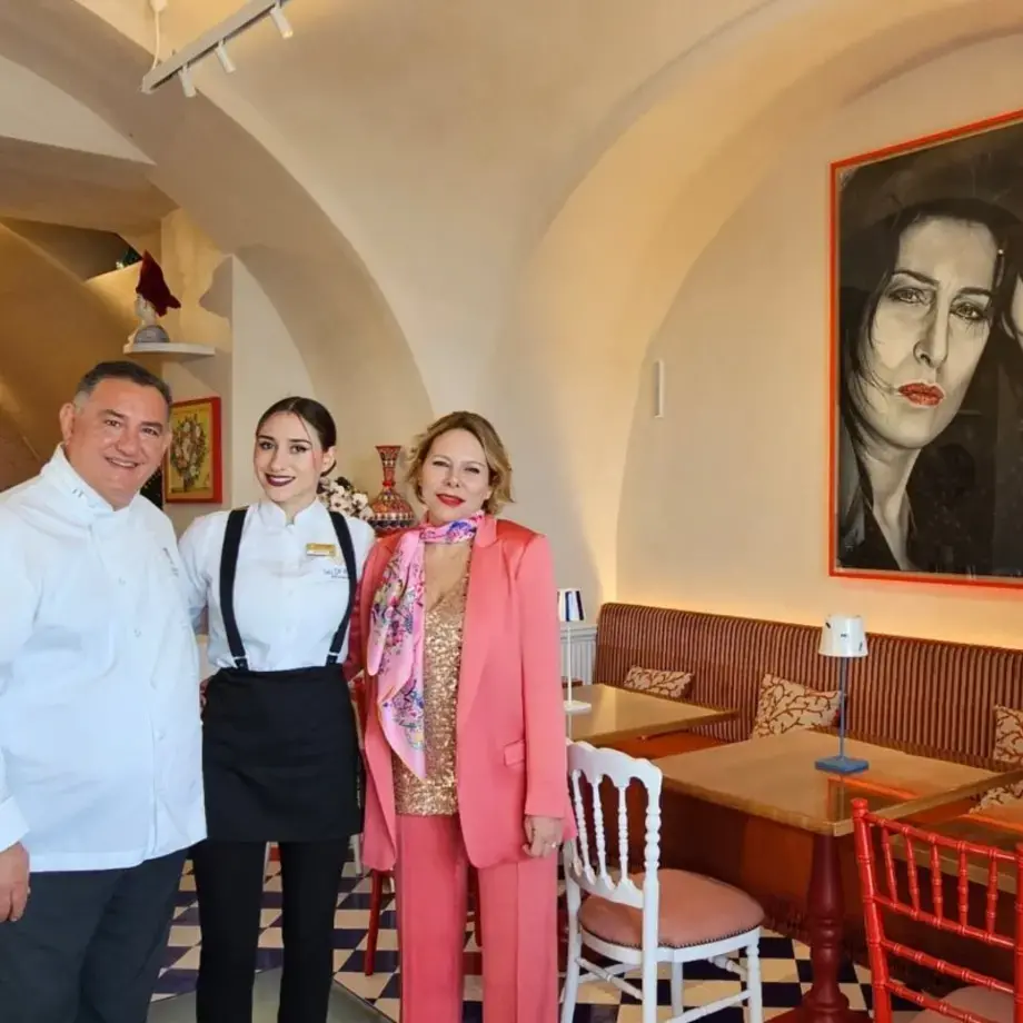 Sal De Riso nel suo nuovo ristorante a Minori