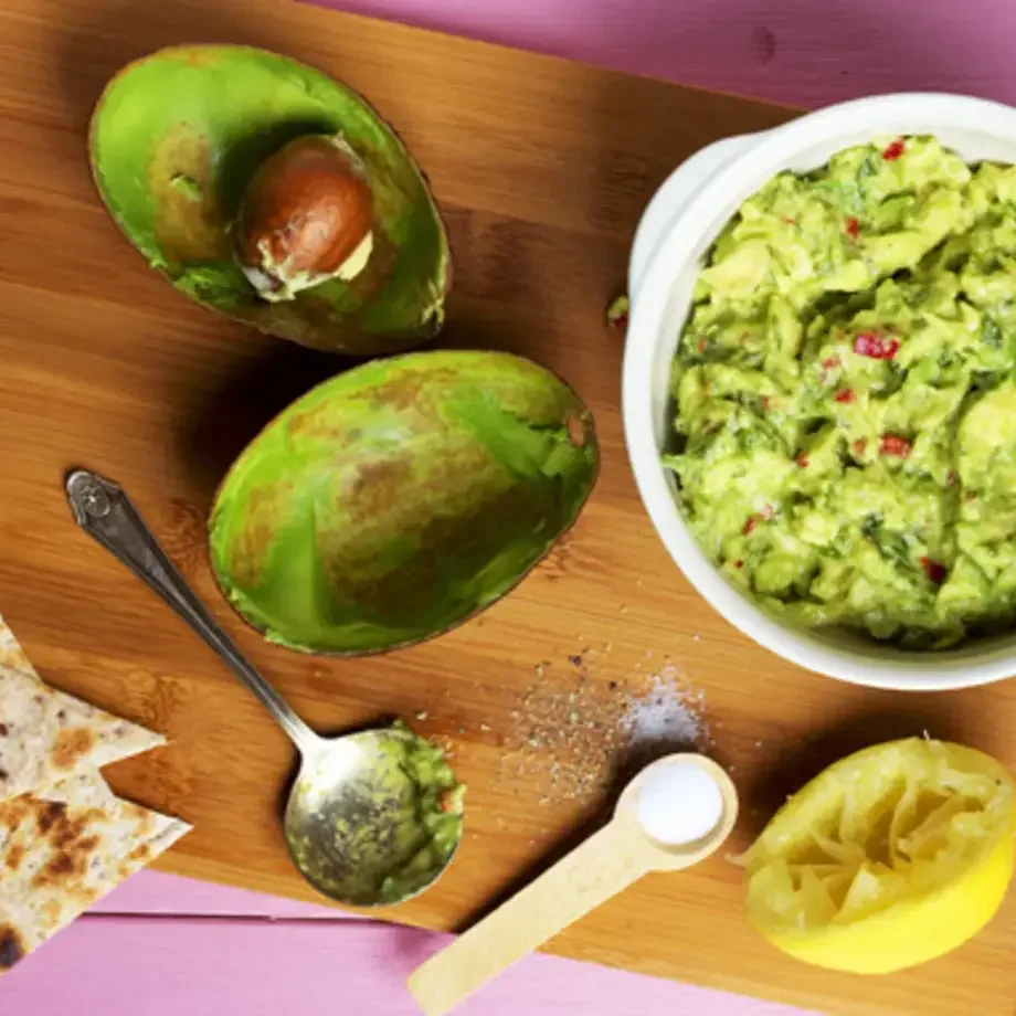 salsa-con-avocado