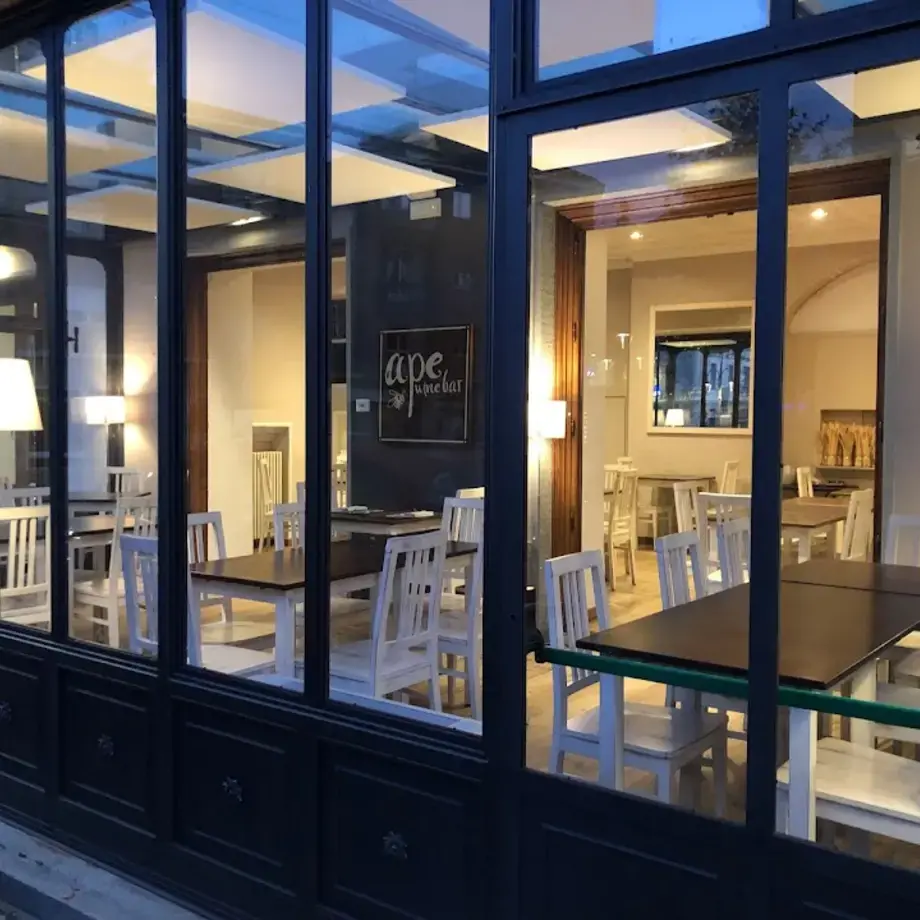 Ape Wine Bar Santo Stefano Belbo