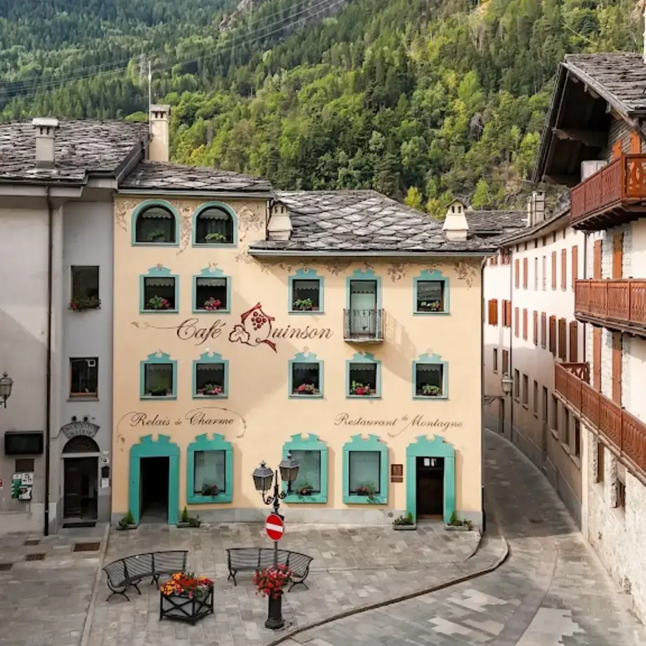 Café Quinson - Relais de Charme