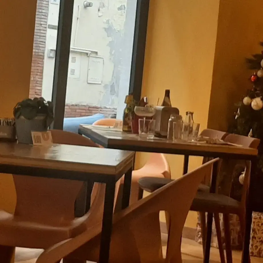 Contempo Bar Experience