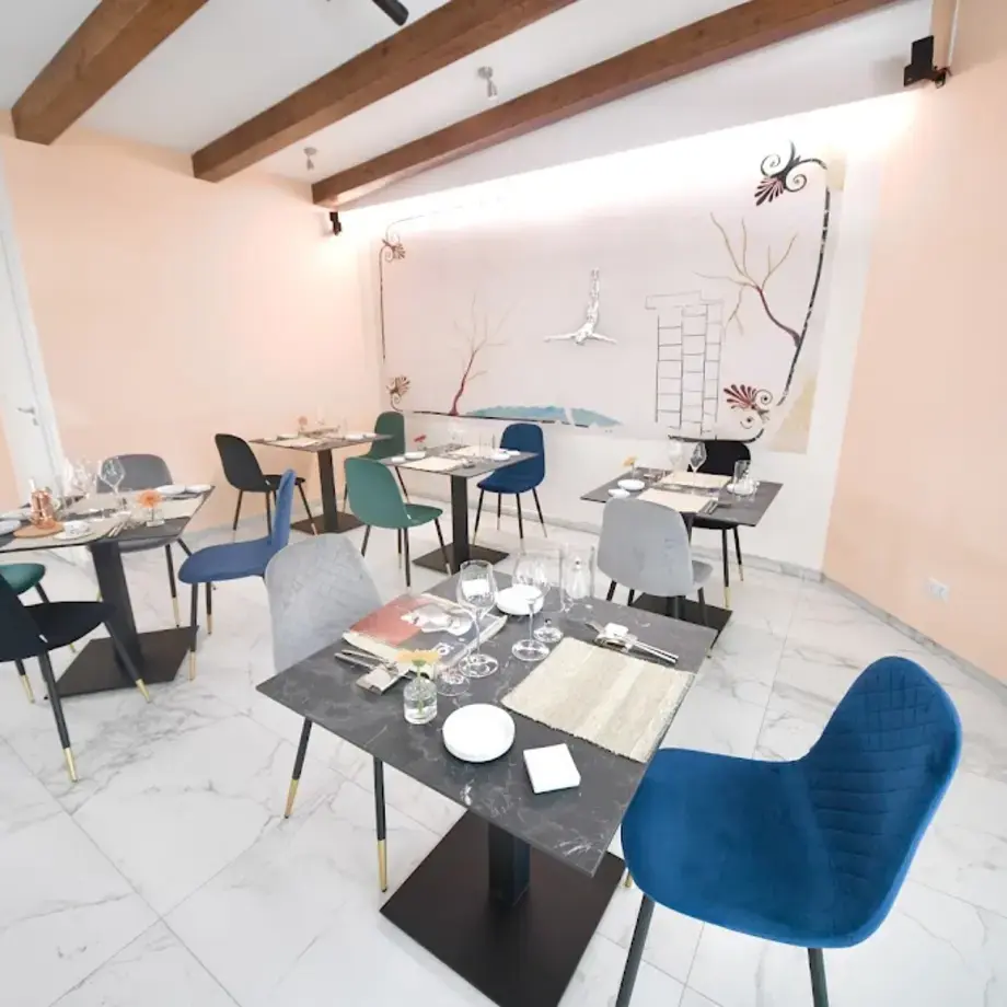 Io Restaurant